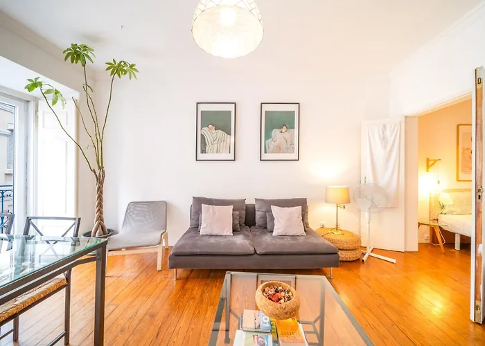 شقة Spacious 2 Bedroom With Large Living *