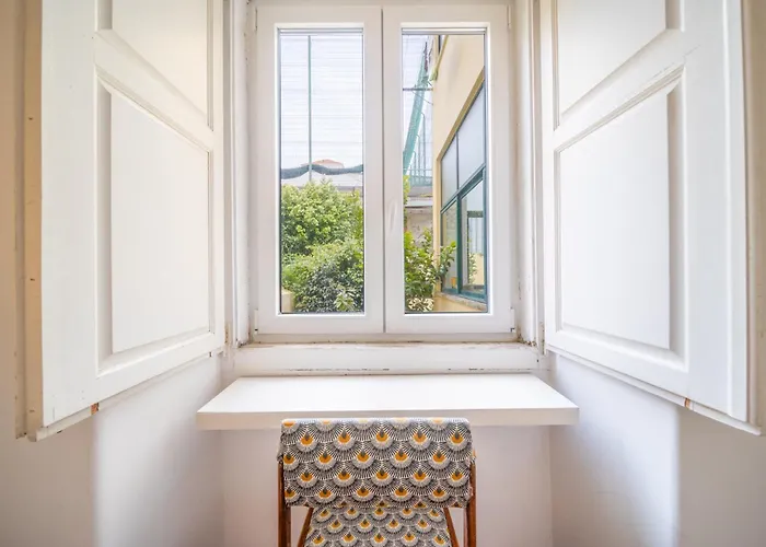 شقة Spacious 2 Bedroom With Large Living *