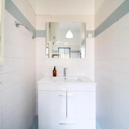 Spacious 2 Bedroom With Large Living Appartamento