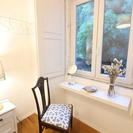 Apartment Spacious 2 Bedroom Apt With Large Living Room Lisbon Lissabon